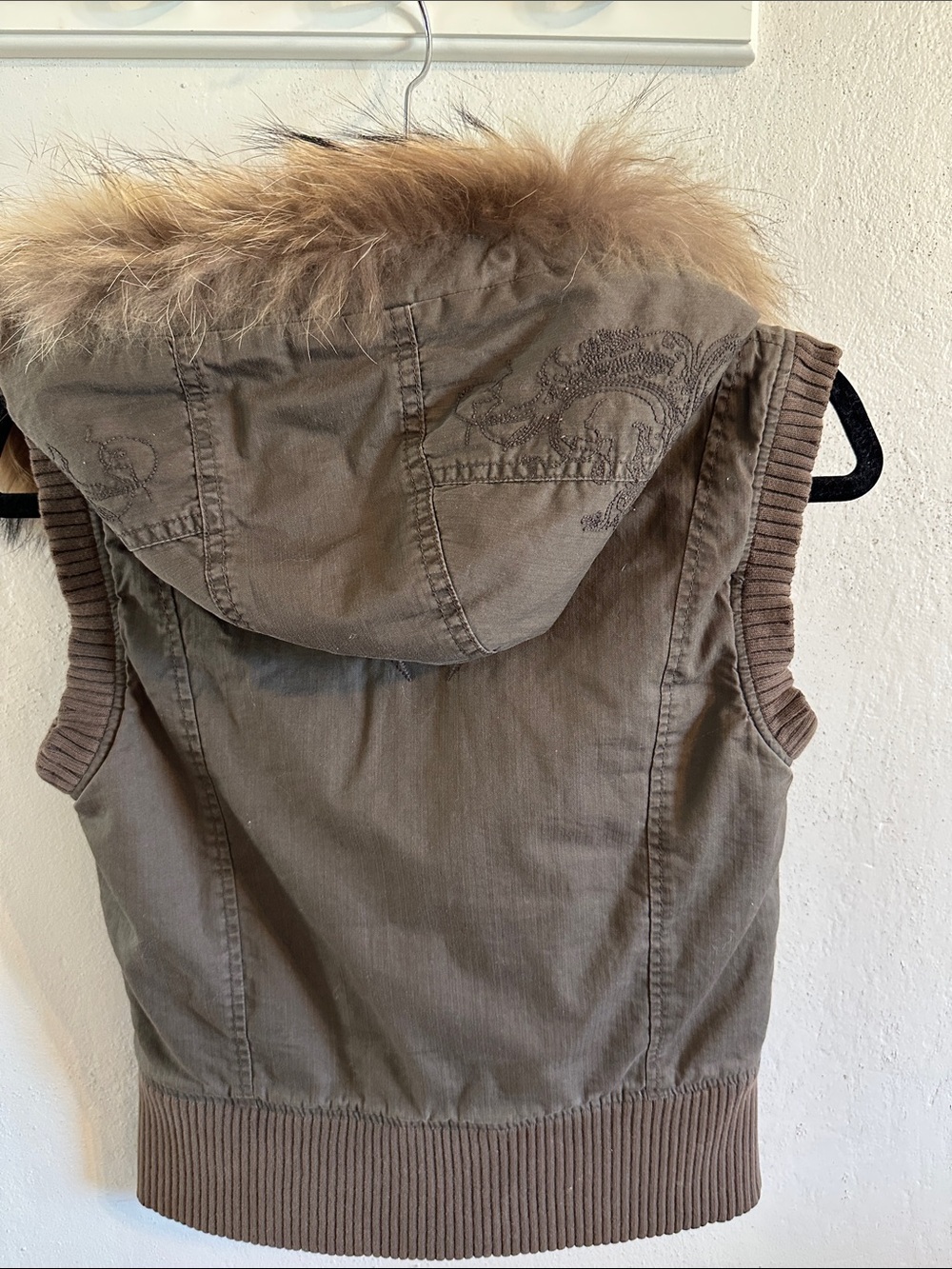 Monarchy vest with fur on hoodie size S. Off center zipper Y2K - Picture 2 of 8